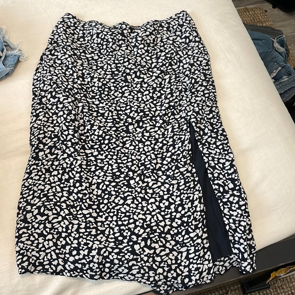 Abercrombie midi high slit skirt